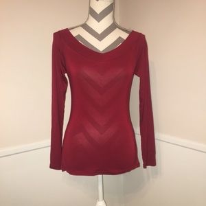 SHESHINE | NWT | V neck top